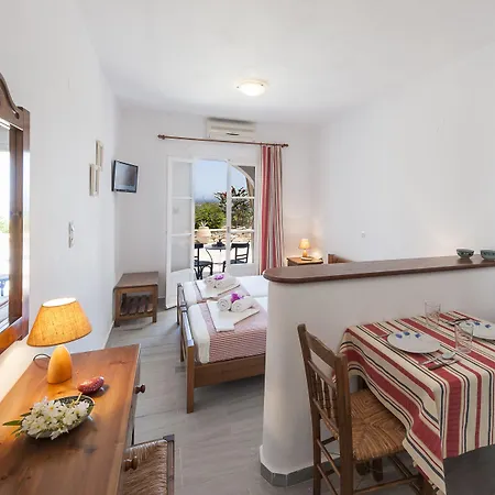 Dryades Family Πανδοχείο 3*