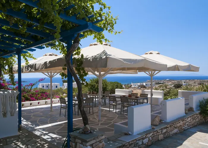 Dryades Family 여관 3*