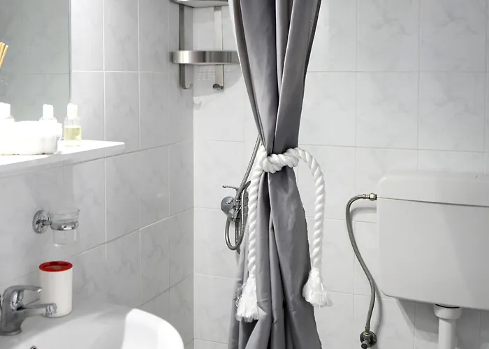 여관 Dryades Family 드리오스