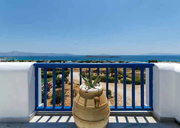 Dryades Family 여관 3*