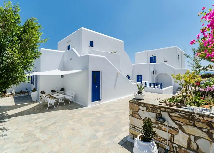 Dryades Family 여관