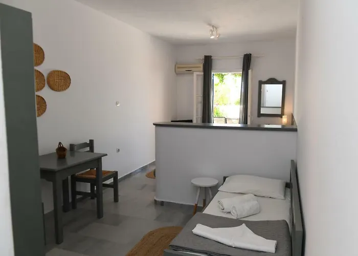 여관 Dryades Family