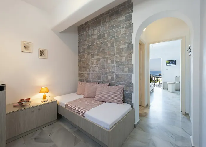 Dryades Family 3* 드리오스